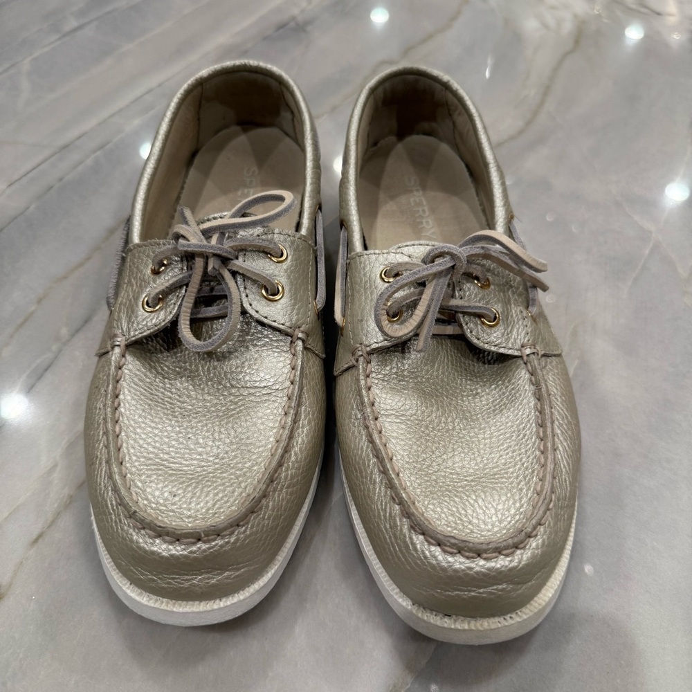 ⛱️🔥Sperry - Silver Metallic Boat Shoes - 9.5